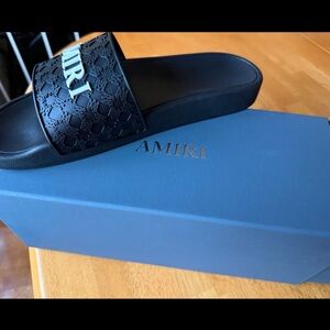 Brand new Amiri slides